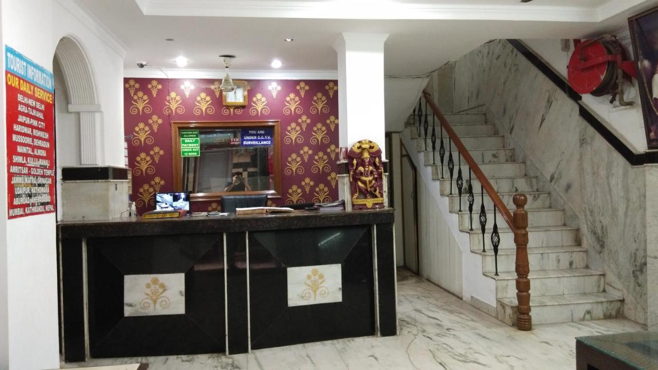 Hotel Euro International Nueva Delhi Exterior foto